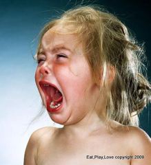 woman-crying-hysterically-526